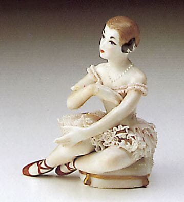 Little Lady Sitting Lladró