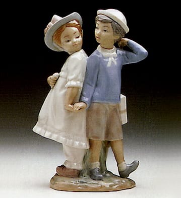 Puppy Love Lladro - 01011127 - Children Lladro Figurines