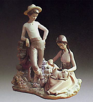 Milk for Lamb Lladro - 01004926 - Children Lladro Figurines
