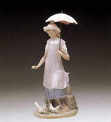 Tea Time Lladro - 01005470 - Women Lladro Figurines & Collectibles