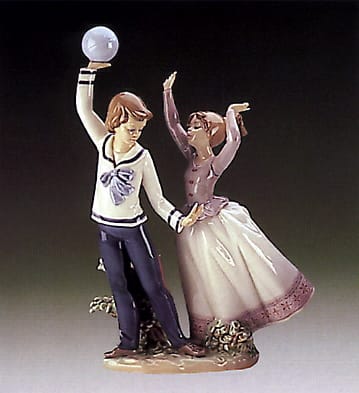 リヤドロ　ハッピーバースデー Happy Birthday Lladro - 01015429 - Children Lladro Figurines