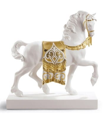 A Regal Steed (Re-Deco Golden)