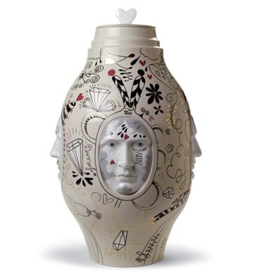 CONVERSATION VASE MEDIUM