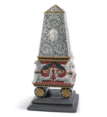Rennaissance Obelisk Box (Red)