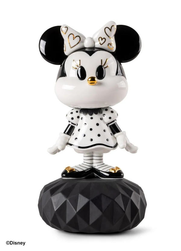Minnie in Black and White