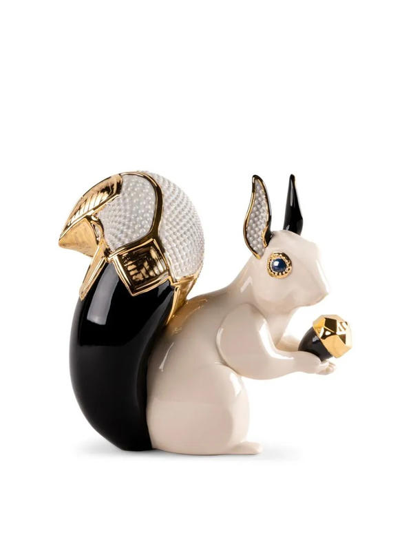 Squirrel Lladro - 01000127.06 - Animals Lladro Figurines