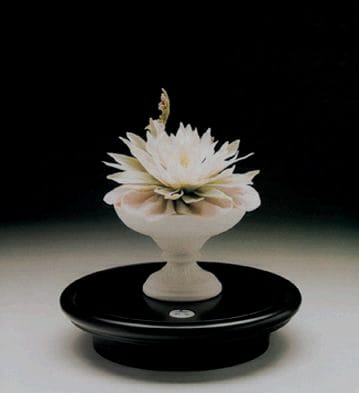FLUVIAL CUP WITH BRANCH Lladró