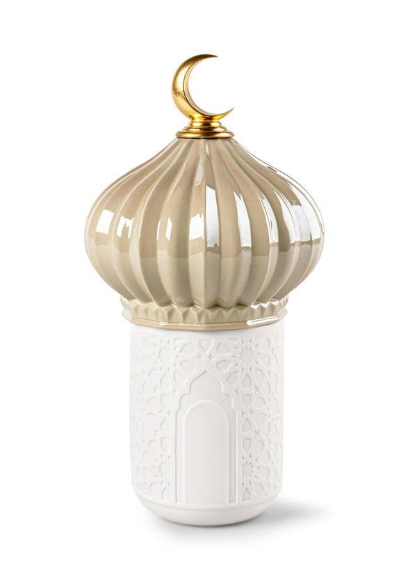Majestic Nights Candle - A Secret Orient (Cream)