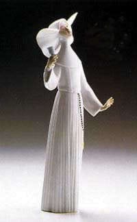 Call to Prayer (White) Lladro - 01015551.3 - Figurines & Collectibles