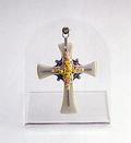 Holy Cross Set (12)